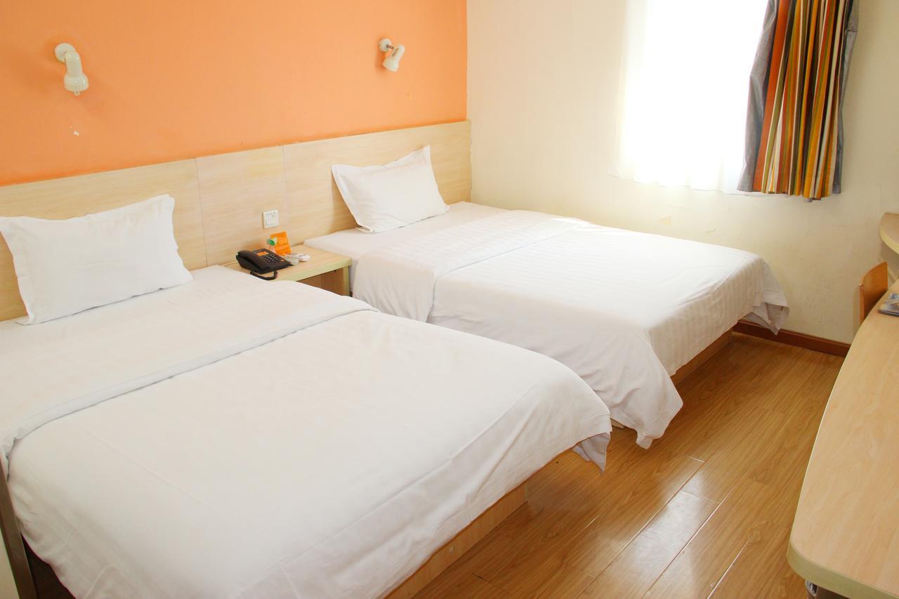 7Days Inn Guangzhou Southern Hospital Medical College Station Exterior foto