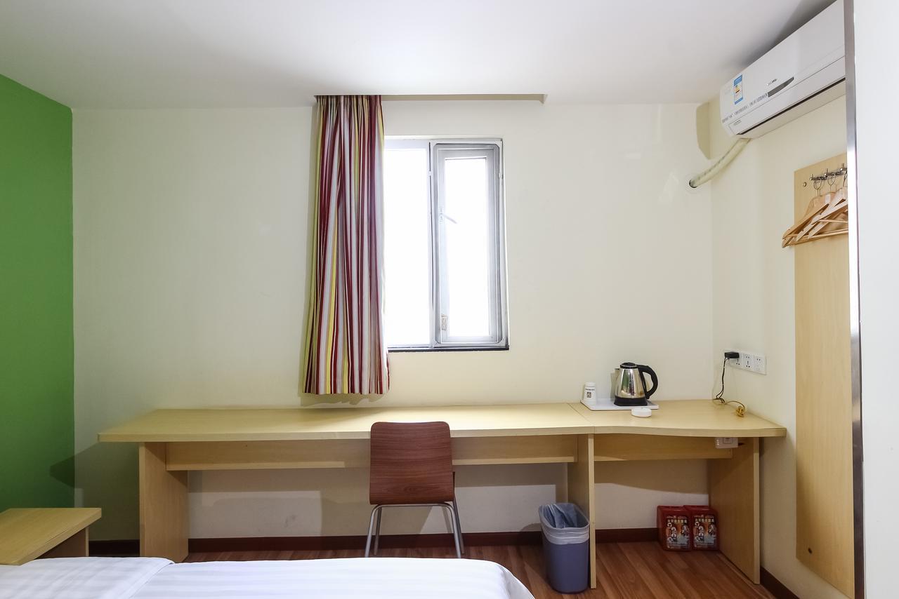 7Days Inn Guangzhou Southern Hospital Medical College Station Exterior foto