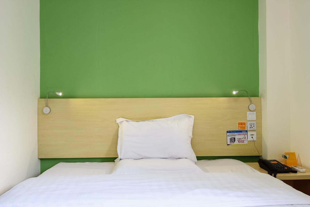 7Days Inn Guangzhou Southern Hospital Medical College Station Exterior foto